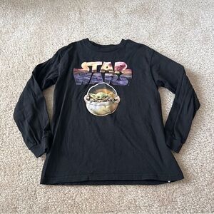 EUC Little Boys Long Sleeved Star Wars Graphic T-Shirt!